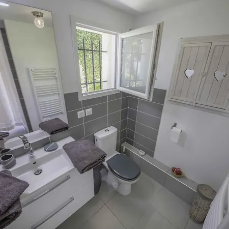 Domaine La Garenne Bed & Breakfast 3*