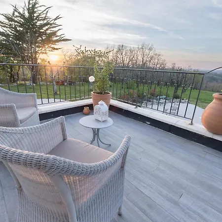 Domaine La Garenne Nocleg ze śniadaniem 3*