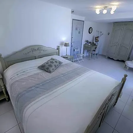 Bed & Breakfast Domaine La Garenne Reilhaguet
