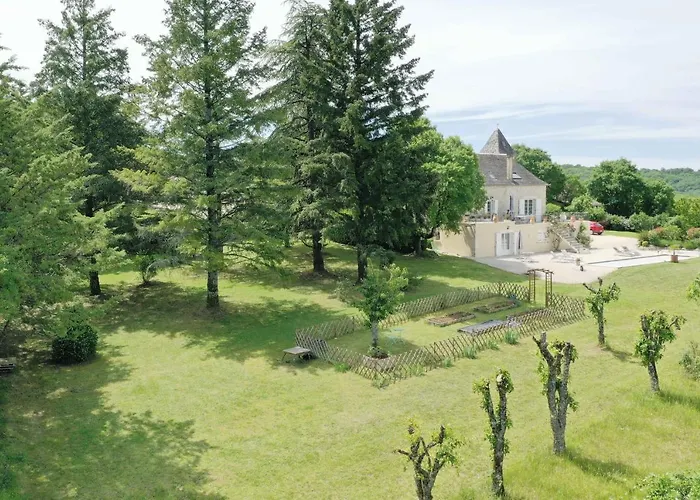 Domaine La Garenne Alojamento de Acomodação e Pequeno-almoço Reilhaguet